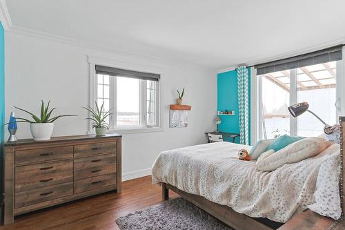 Chambre à coucher - 235 Route 132, Sainte-Barbe, QC - Indoor Photo Showing Bedroom