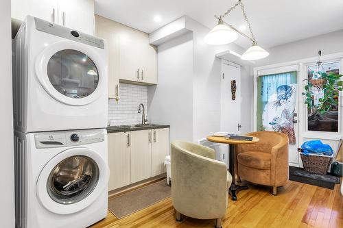 Cuisine - 5939  - 5943 Rue Molson, Montréal (Rosemont/La Petite-Patrie), QC - Indoor Photo Showing Laundry Room