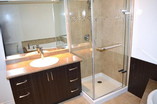 Salle de bains - 101-2075 Av. Pratte, Saint-Hyacinthe, QC - Indoor Photo Showing Bathroom