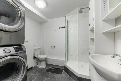Salle de bains - 4020 Crois. Oscar, Brossard, QC - Indoor Photo Showing Laundry Room