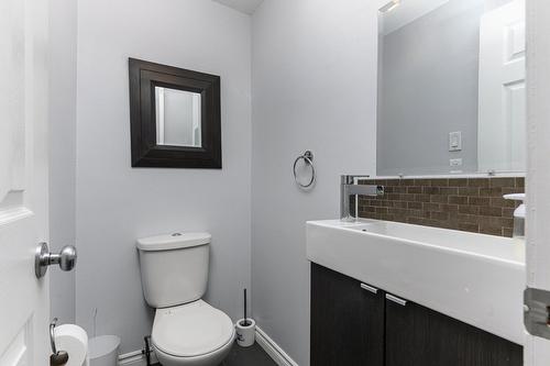 Salle d'eau - 4020 Crois. Oscar, Brossard, QC - Indoor Photo Showing Bathroom