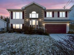 95 Auburn Drive  Cole Harbour, NS B2W 6H7