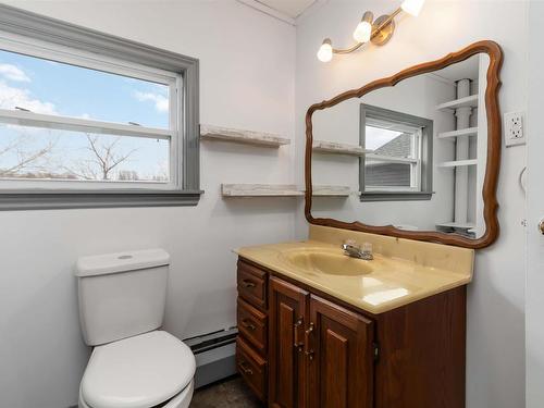 22 Rodney Road, Dartmouth, NS 