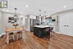 Gorgeous new kitchen with island - 
