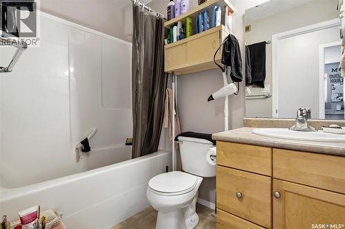 1007 Cypress Way, Regina, SK - Indoor Photo Showing Bathroom