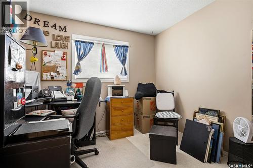 1007 Cypress Way, Regina, SK - Indoor Photo Showing Office