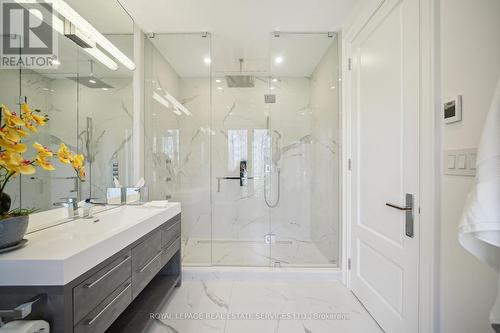 1489 Rogerswood Court, Mississauga, ON - Indoor Photo Showing Bathroom