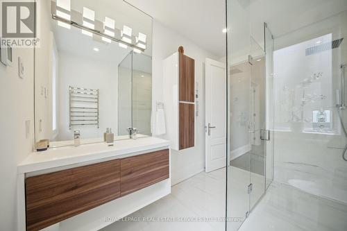 1489 Rogerswood Court, Mississauga, ON - Indoor Photo Showing Bathroom