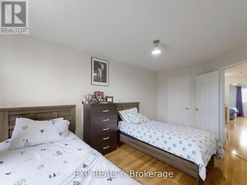 3896 Lacman Trail, Mississauga, ON - Indoor Photo Showing Bedroom