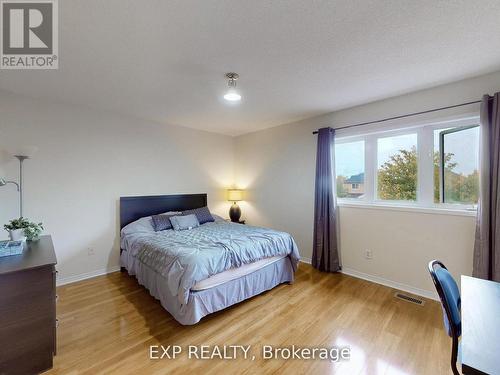 3896 Lacman Trail, Mississauga, ON - Indoor Photo Showing Bedroom