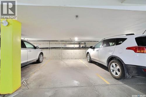 201 4721 Mctavish Street, Regina, SK - Indoor Photo Showing Garage