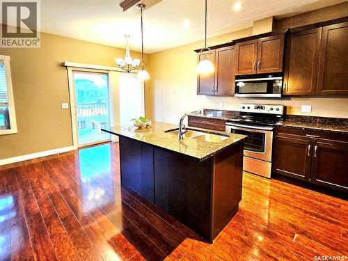 121 115 Shepherd Crescent, Saskatoon, SK - Indoor Photo Showing Kitchen