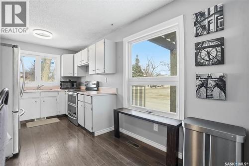 7203 Bennett Drive, Regina, SK - Indoor Photo Showing Kitchen