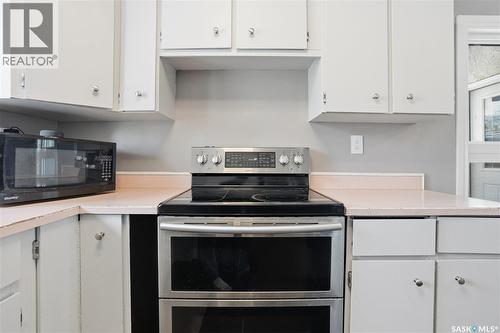 7203 Bennett Drive, Regina, SK - Indoor Photo Showing Kitchen