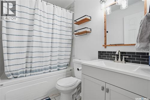 7203 Bennett Drive, Regina, SK - Indoor Photo Showing Bathroom