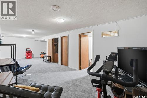 7203 Bennett Drive, Regina, SK - Indoor
