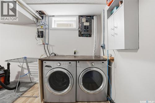 7203 Bennett Drive, Regina, SK - Indoor Photo Showing Laundry Room