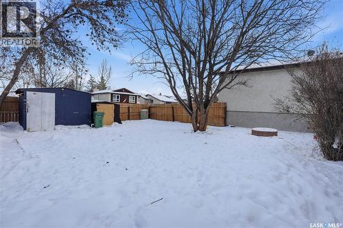 7203 Bennett Drive, Regina, SK - Outdoor