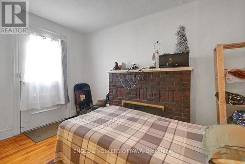 258 Kent Street, Ottawa, ON - Indoor Photo Showing Bedroom