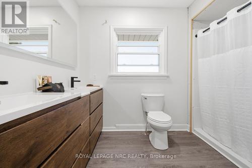 Ensuite - 458 Doan'S Ridge Road, Welland (Cooks Mills), ON - Indoor Photo Showing Bathroom