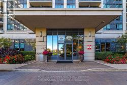 803 - 372 HIGHWAY 7 EAST ROAD  Richmond Hill, ON L4B 0C6