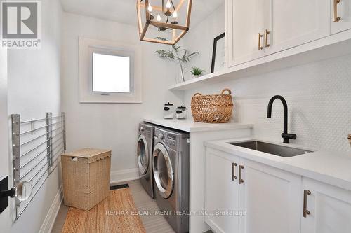 43 Mississauga Road S, Mississauga, ON - Indoor Photo Showing Laundry Room