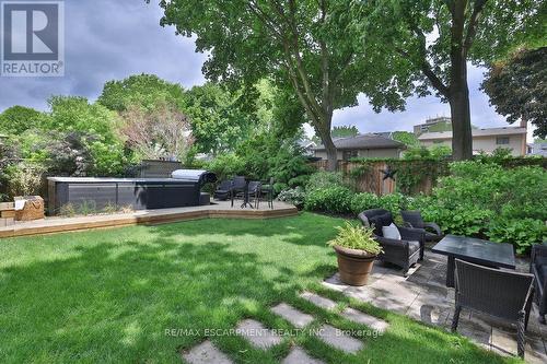 43 Mississauga Road S, Mississauga, ON - Outdoor With Backyard
