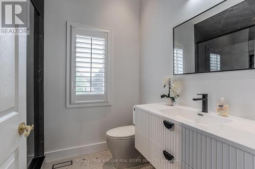 1400 Tamworth Court, Burlington, ON - Indoor Photo Showing Bathroom