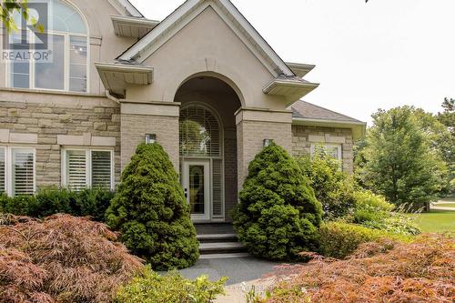 1400 Tamworth Court, Burlington, ON - Outdoor