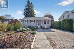 7 BATTEAUX ROAD  Clearview (Nottawa), ON L0M 1P0