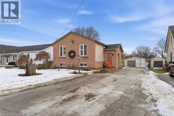 71 BARNES Avenue  Brantford, ON N3R 4Y9