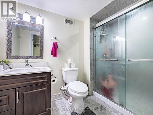 22 Longevity Road, Brampton, ON - Indoor Photo Showing Bathroom