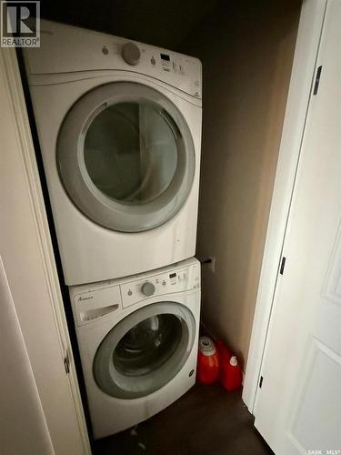 2260 Montreal Street, Regina, SK - Indoor Photo Showing Laundry Room