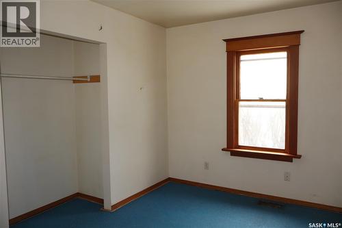 52 2Nd Avenue Ne, Swift Current, SK - Indoor Photo Showing Other Room