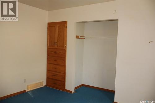 52 2Nd Avenue Ne, Swift Current, SK - Indoor Photo Showing Other Room