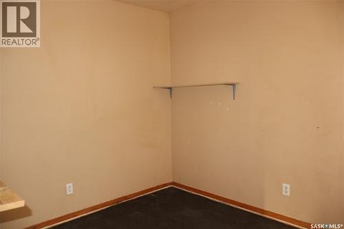 52 2Nd Avenue Ne, Swift Current, SK - Indoor Photo Showing Other Room