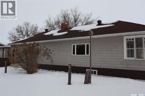 52 2Nd Avenue Ne, Swift Current, SK - Outdoor With Exterior