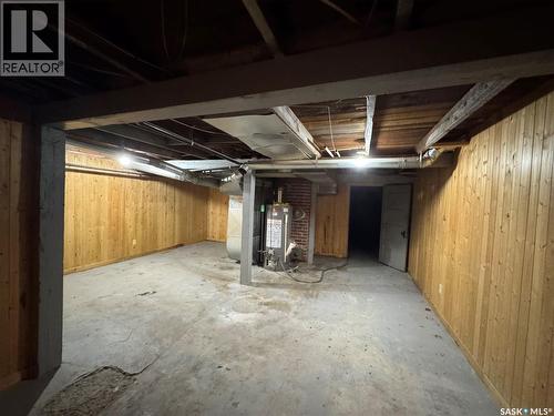 52 2Nd Avenue Ne, Swift Current, SK - Indoor Photo Showing Basement
