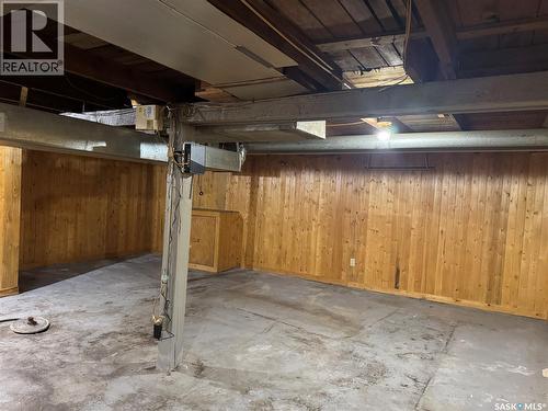 52 2Nd Avenue Ne, Swift Current, SK - Indoor Photo Showing Basement