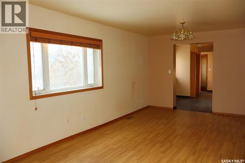 52 2Nd Avenue Ne, Swift Current, SK 