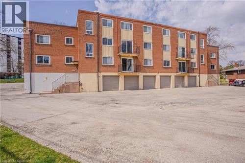 371 Dale Crescent Unit# 9, Waterloo, ON - Outdoor