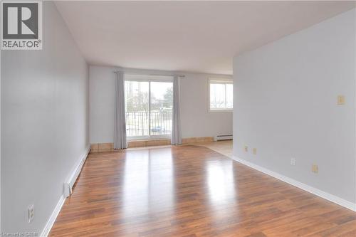 Photos of similar unit. - 371 Dale Crescent Unit# 9, Waterloo, ON - Indoor Photo Showing Other Room