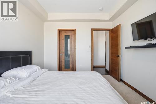 414 2101 Heseltine Road, Regina, SK - Indoor Photo Showing Bedroom