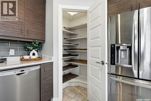 2168 Wascana Street, Regina, SK - Indoor