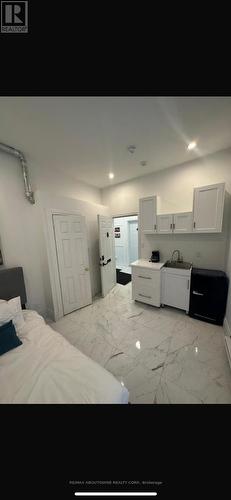 66 Wellington Street S, Hamilton, ON - Indoor