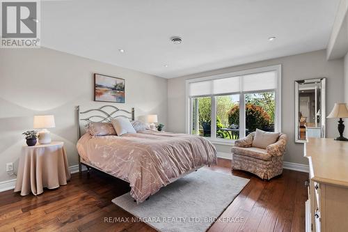116 Sunrise Court, Fort Erie (Ridgeway), ON - Indoor Photo Showing Bedroom