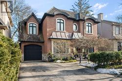 132 STRATH AVENUE  Toronto, ON M8X 1R5