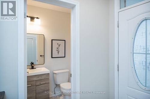 1667 Clitherow Street, Milton, ON - Indoor Photo Showing Bathroom