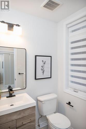 1667 Clitherow Street, Milton, ON - Indoor Photo Showing Bathroom