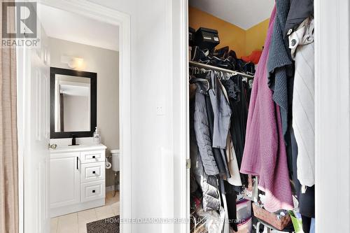 540 Delphine Drive, Burlington, ON - Indoor